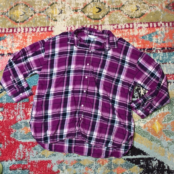 Old Navy Tops - Plaid button down shirt